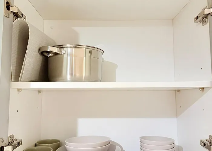 Apartment New! Modern & Cozy Space In Uptown Bgc Near Mall Backhome2 Manila