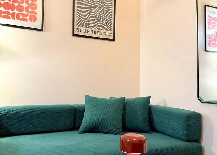 New! Modern & Cozy Space In Uptown Bgc Near Mall Backhome2 Apartment