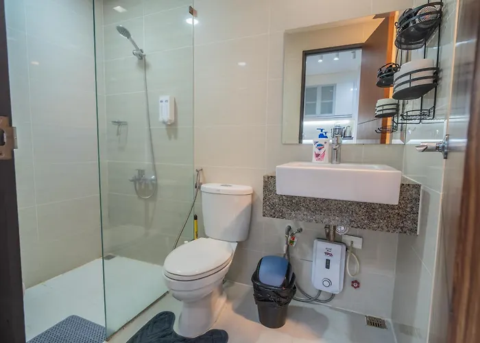 New! Modern & Cozy Space In Uptown Bgc Near Mall Backhome2 * Manila
